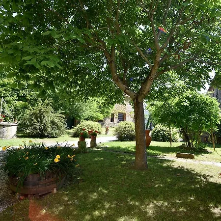 Stampa Cabate Farm stay *